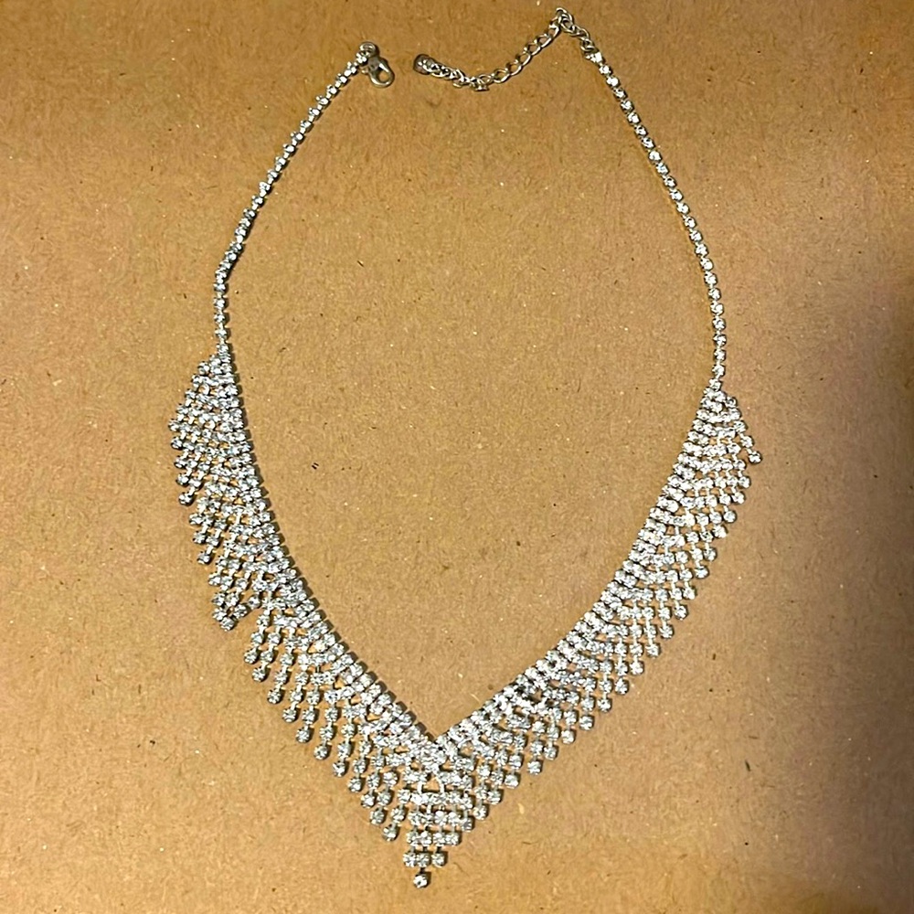 Rhinestone Necklace with adjustable Length